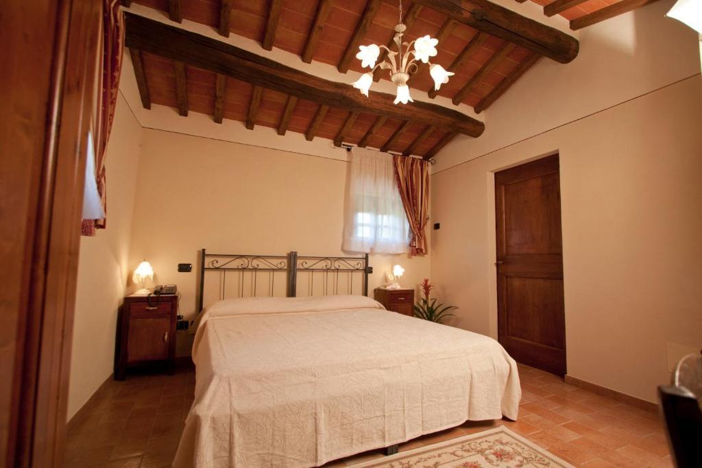 Casale L'Antico Carro Bed & Breakfast Кортона Стая снимка